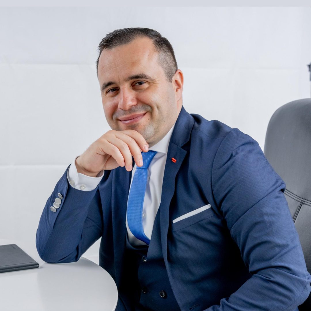 Dragoș Macarin a dus The Money Advisor în top 5 brokeri de credite, cu consultanță gratuită și minimum 3 oferte personalizate pentru fiecare client